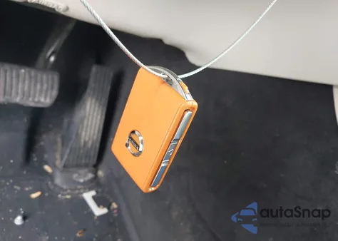 2023 Volvo V60 Cross Country B5 Plus z USA, uszkodzony, nr VIN YV4L12WY5P2105714